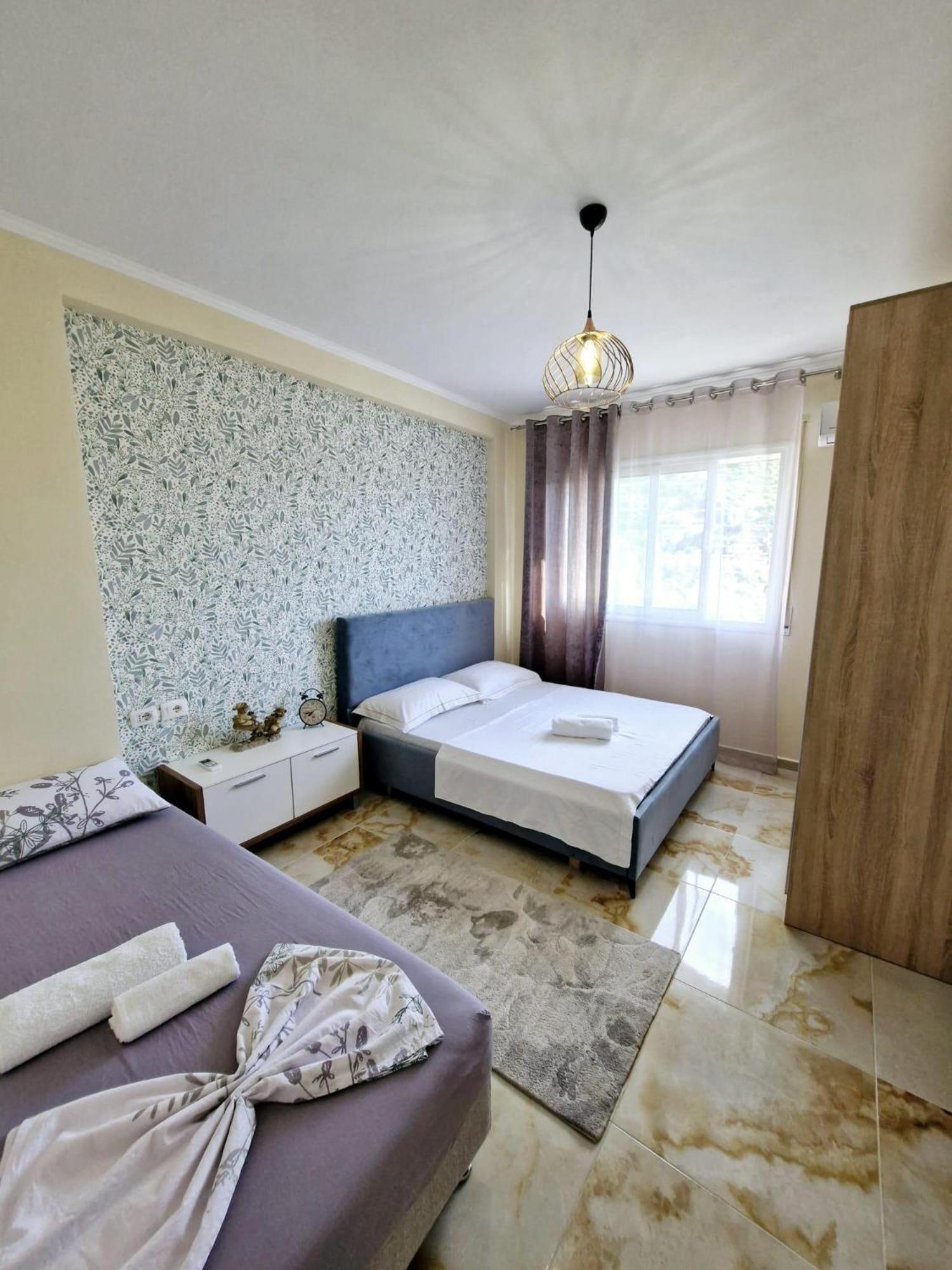 Sunset Vista Retreat Apartment Vlore Luaran gambar
